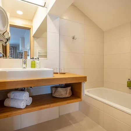 Hotel Tauernblick 3*